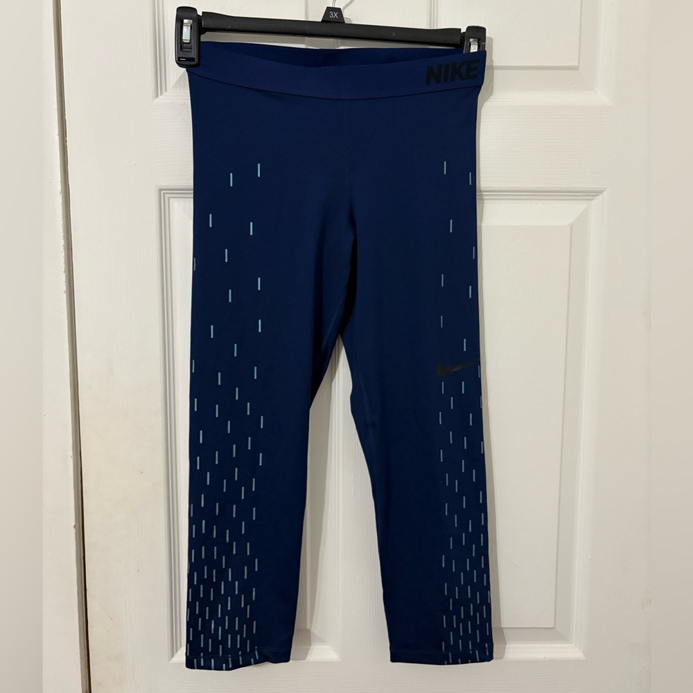 Nike dri-fit activewear capris
